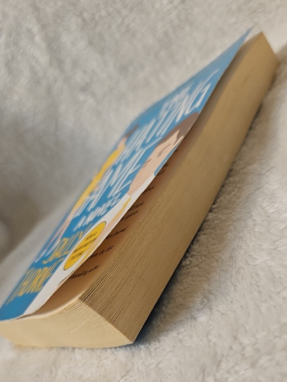 The Hating Game by Sally Thorne - Paperback Book - Picture 4 of 4